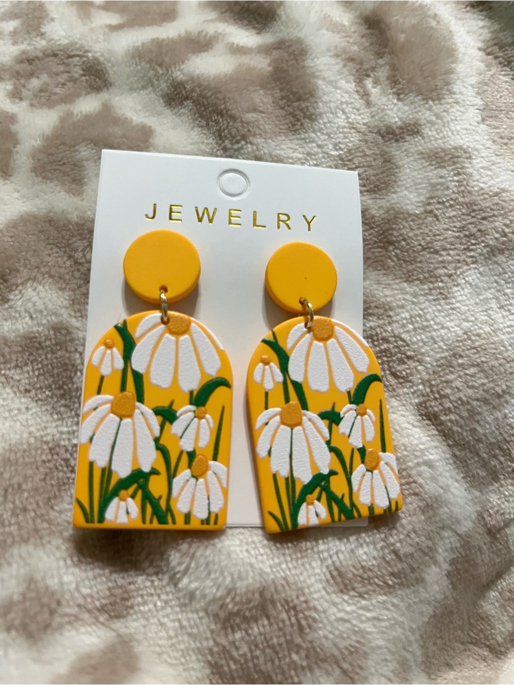 Yellow Daisy Arch Drop Daisy Earrings -